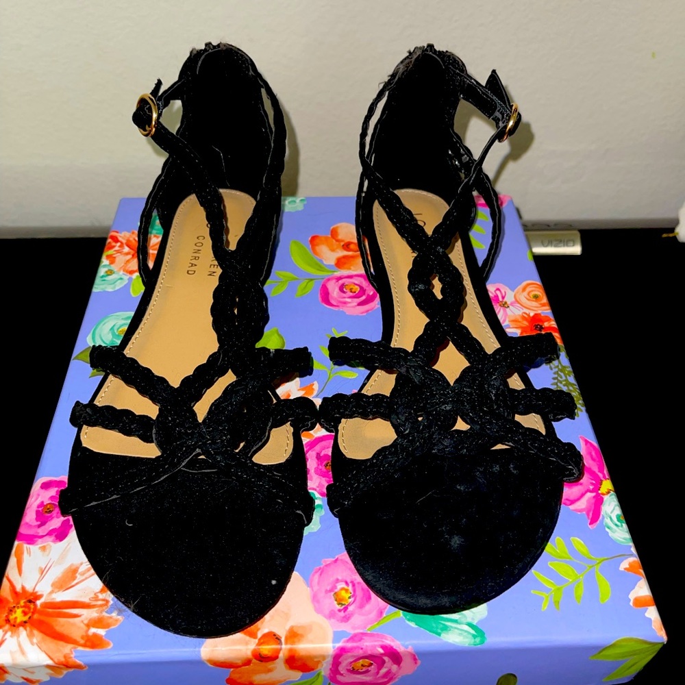 Black sandals, Lauren Conrad never worn 7 1/2